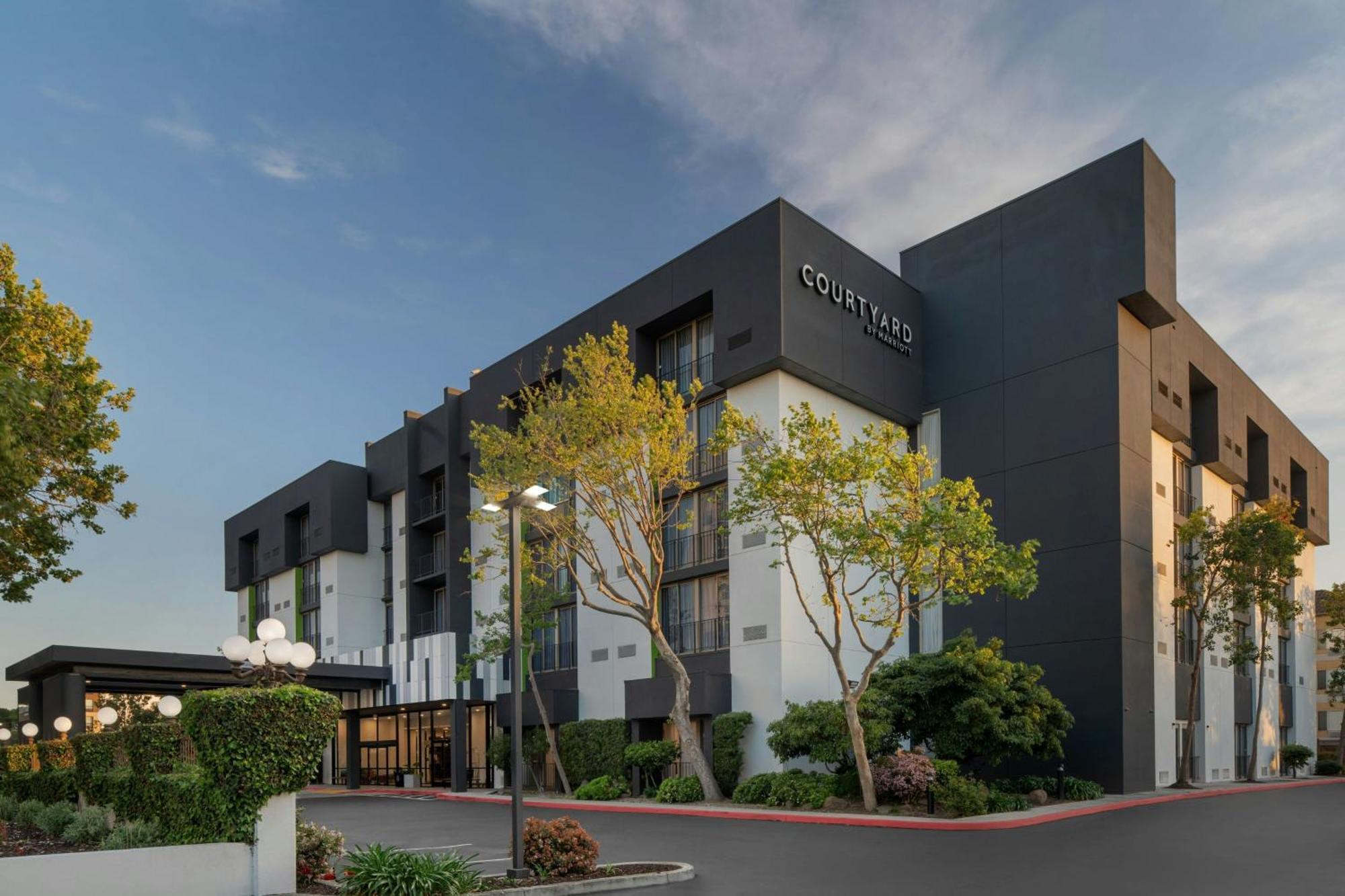 Courtyard San Jose Airport Hotel Luaran gambar